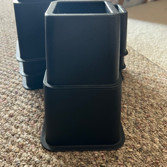 Bed Risers - Picture 2 of 4